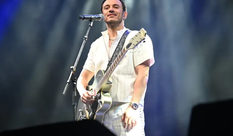 Buray Yazı Coşkuyla Karşıladı: İlk Konseri!