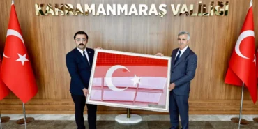kahramanmaras-ta-sahbazli-dan-vali-unluer-e-anlamli-hediye-1751298790-630_large.webp.webp