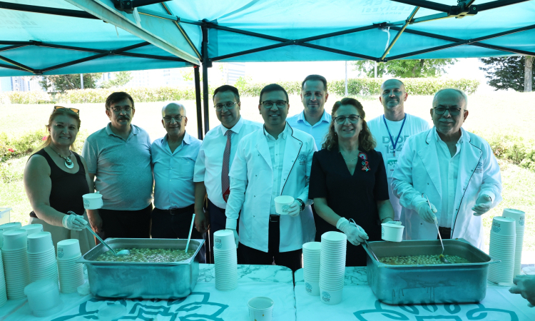 Nilüfer Belediyesi’nden Aşure İkramıyla Dayanışma