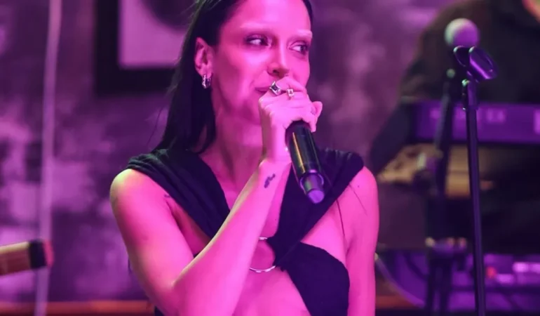 Albere’den Çocukluk Aşkı İtirafı: Çelik!