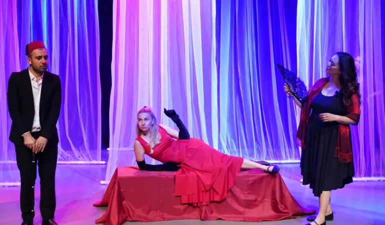 Minteks Sanat Akademisi’nden Tiyatro Şöleni