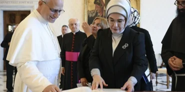 emine-erdogan-dan-vatikan-da-onemli-temaslar-1751465429-475_large.webp.webp