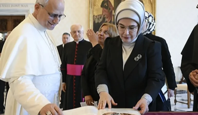 Emine Erdoğan, Vatikan’da Barış ve İklim İçin Görüştü