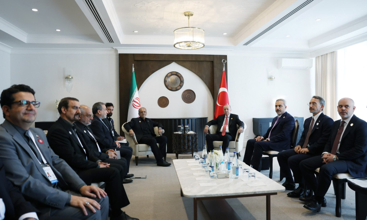 Erdoğan ve Pezeşkiyan’dan İlişkileri Güçlendirme Vurgusu