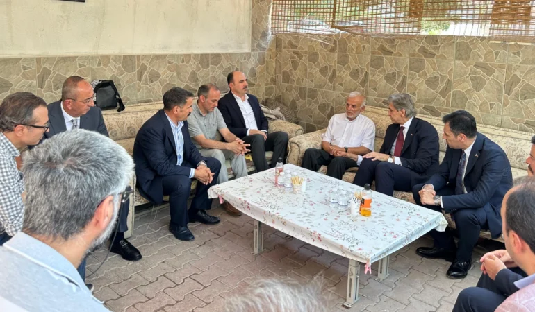 Konya Protokolü’nden Şehit Ailesine Ziyaret