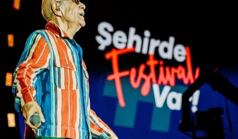 Mazhar-Fuat Bursa’da On Binlerle Coştu!