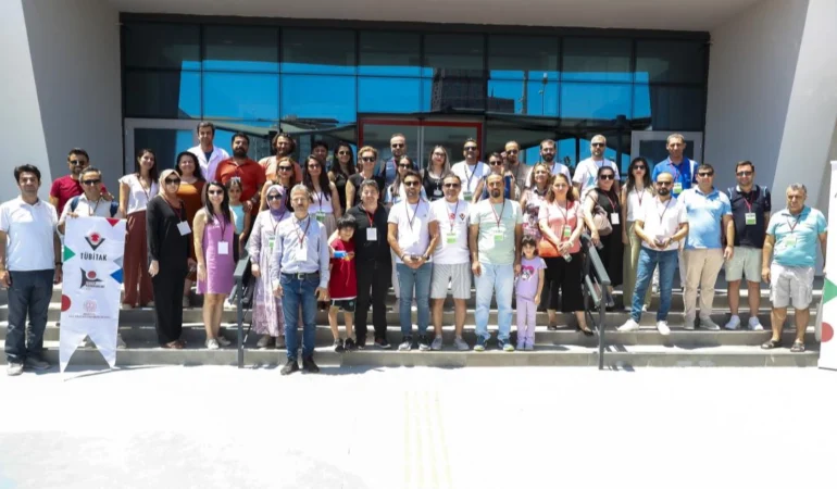 Öğretmenler Mercan Bilim Merkezi’nde Uzayı Keşfetti