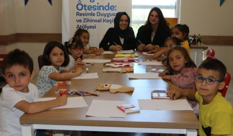 Miniklerin Renkli Keşif Yolculuğu: Sanat Atölyesi