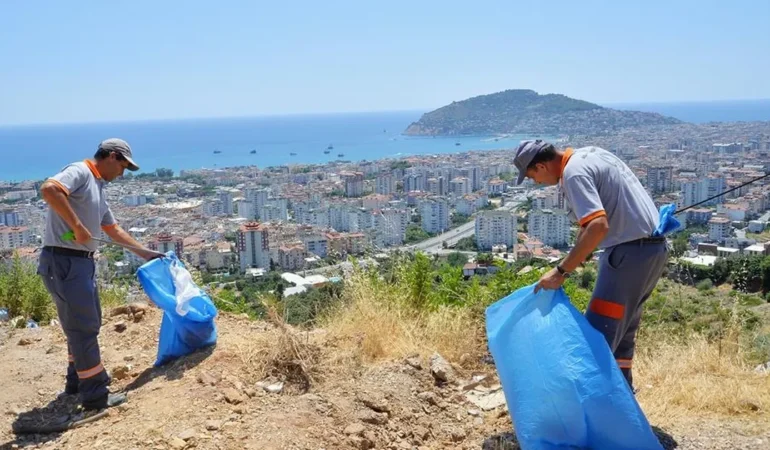 Alanya’da Temizlik Seferberliği Devam Ediyor!