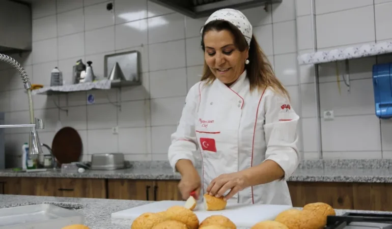 MasterChef’te Kocaeli’nin Gururu Ayten Saner!