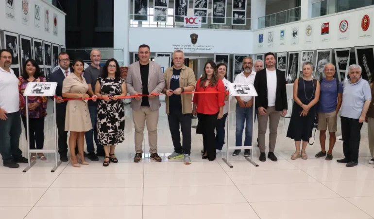 Bursa’da ‘Bir Sevdadır İpek’ Sergisi Açıldı