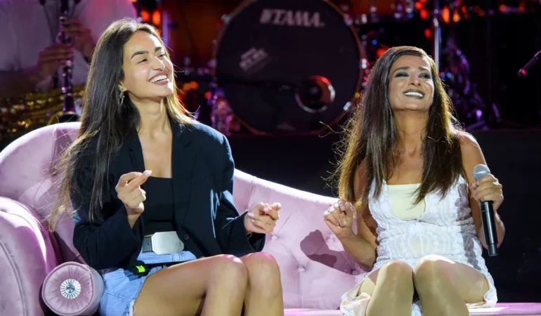 Yıldız Tilbe, Jolly Joker’de Coşkuyla Şarkı Söyledi!