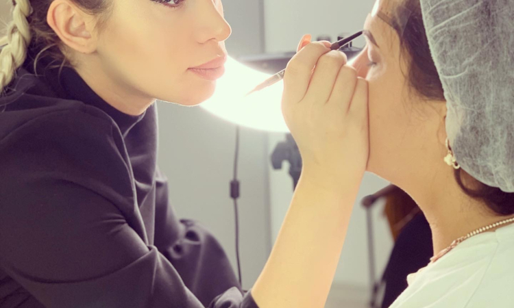 Güzellik Sektöründe Başarı İçin Altın Tavsiyeler