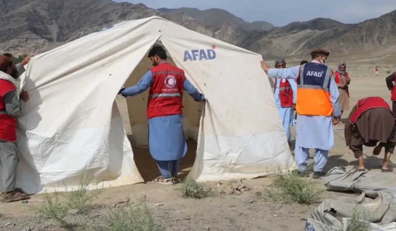 Türkiye, Kunar’da Depremzedelere Yardım Gönderdi