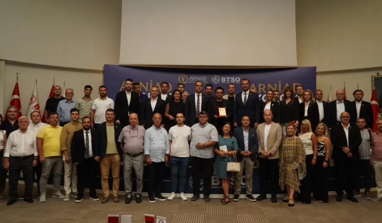 ARNİAD Ekonomi Buluşmaları ile Dayanışma Güçleniyor