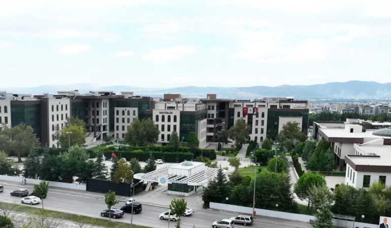 BTÜ’den 8 Akademisyen Dünyanın En İyileri Arasında!