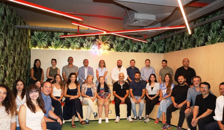 Egeli Mobilyacılar Çin Pazarına Çıkıyor!