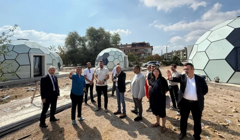 İzmit’te Gençler İçin Teknoloji Merkezi Geliyor!