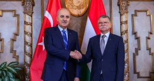 kurtulmus-macaristan-daki-mevkidasiyla-gorustu-1759152137-95_large.webp.webp
