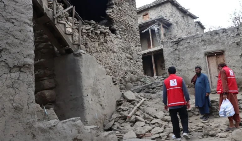 Afganistan’da Deprem: Türk Kızılayı Yardımda!