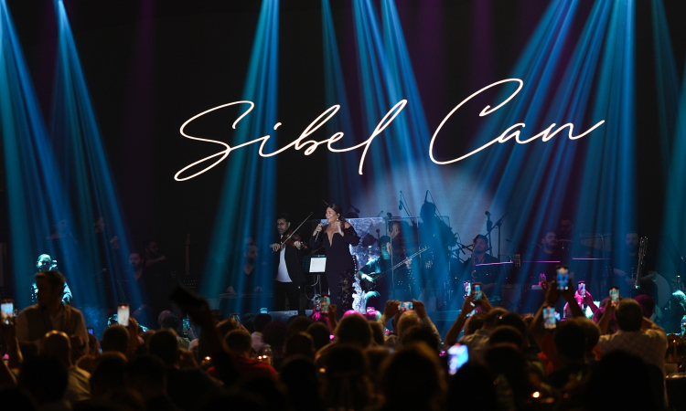 Sibel Can KKTC’de Unutulmaz Bir Konser Verdi!