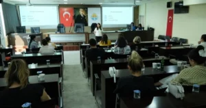 adana-buyuksehir-den-velilere-egitim-1759553408-6_large.webp.webp