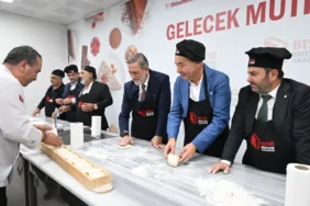 btso-mutfak-akademi-ye-yemek-sanayicilerinden-tam-not-1761563596-234_large.webp.webp