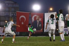 denizli-de-gencler-cumhuriyet-icin-sahaya-cikti-1760958699-107_large.webp.webp