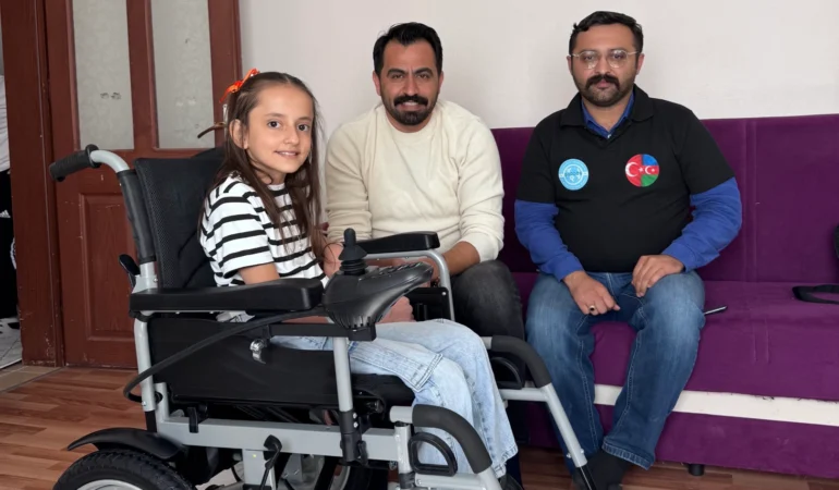 Ecrin’e Akülü Araç, Dünya Kız Çocukları Günü’nde!