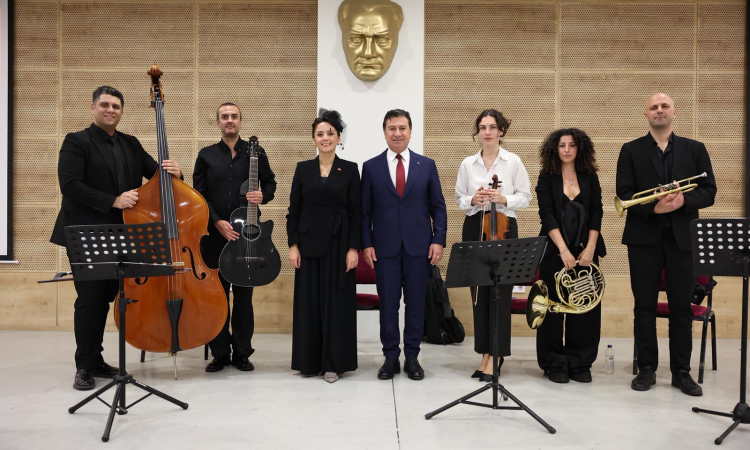 Muğla’da Cumhuriyet Balosu’nda Coşku Doruğa Ulaştı!