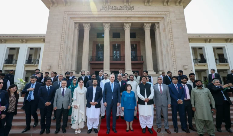 Kurtulmuş’tan Pencap Meclisi’ne Teşekkür Ziyareti