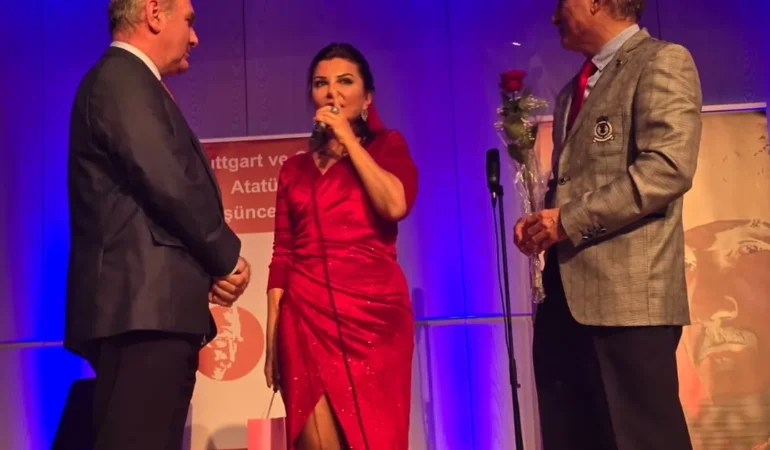 Stuttgart’ta Coşkuyla Cumhuriyet Bayramı Kutlandı