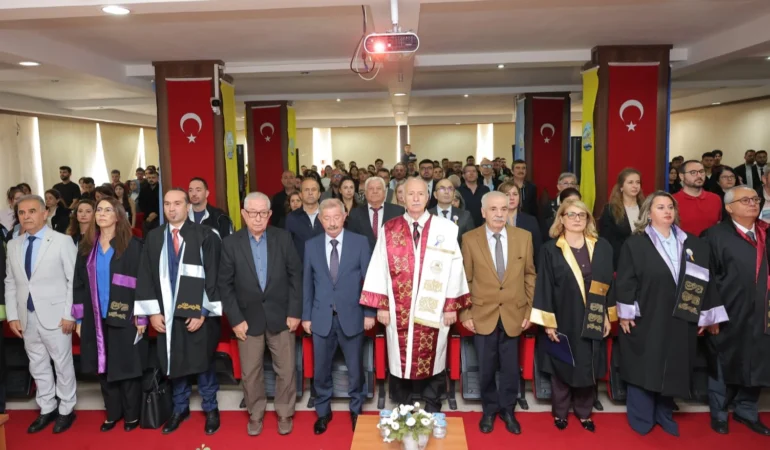 Trakya Üniversitesi Keşan’da Yeni Yılı Coşkuyla Karşıladı