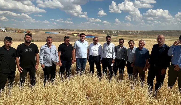 Sivaslı Çiftçiye Destek: Hakkı Teslim Edin!