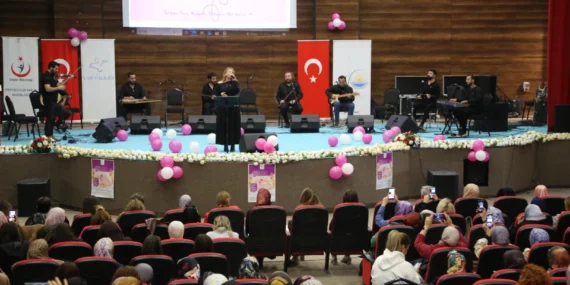 van-buyuksehir-belediyesi-nden-meme-kanseri-farkindaligina-destek-1761387079-59_large.webp.webp