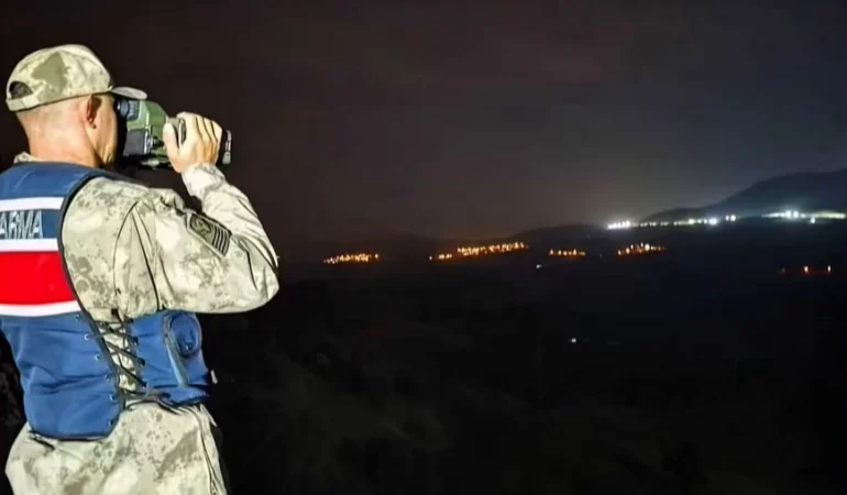 81 İlde Düzensiz Göç Operasyonu: 687 Göçmen Yakalandı