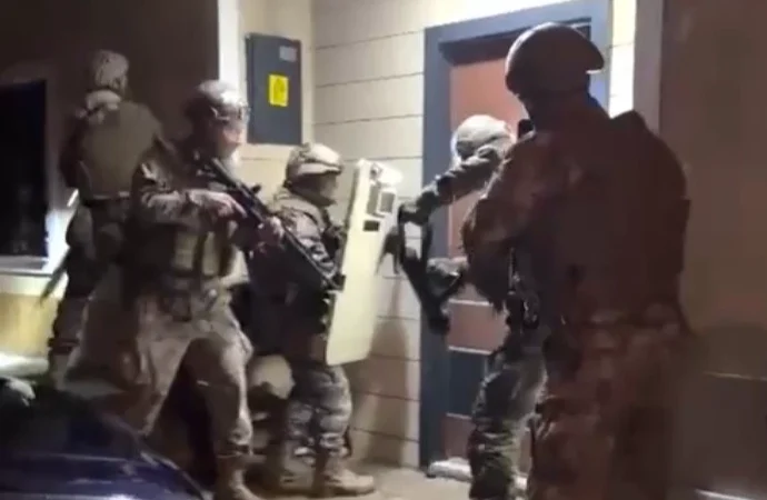 Adıyaman’da DEAŞ Operasyonu: 4 Şüpheli Yakalandı!