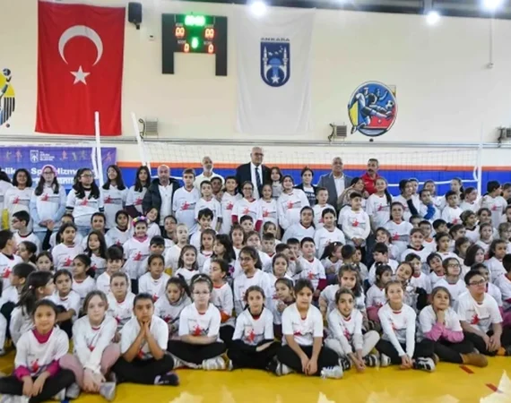 ankara-buyuksehir-den-voleybolcu-fabrikasi-na-destek-1764390193-937_large.webp.webp