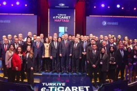 bakan-bolat-tan-e-ticaret-mujdesi-hedef-dunya-liginde-zirve-1763737922-14_large.webp.webp