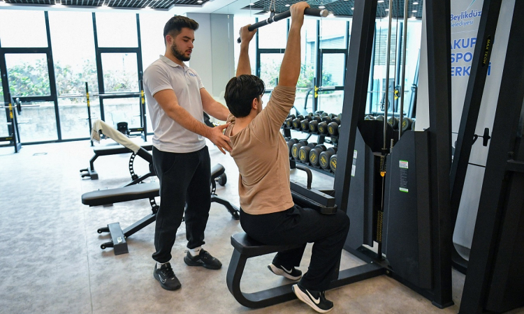 Beylikdüzü’nde Yetişkin Spor Kursları Devam Ediyor