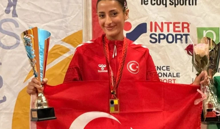 Bursa’lı Nazmiye Ak, Dünya Üçüncüsü Oldu!