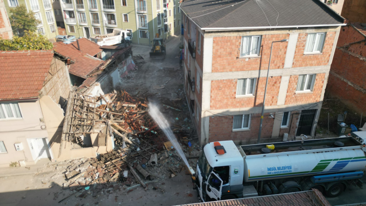 İnegöl’de Çıkmaz Sokaklar Ulaşıma Açılıyor!