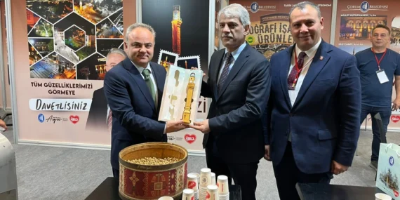 corum-travel-expo-ankara-da-goz-dolduruyor-1763651124-337_large.webp.webp