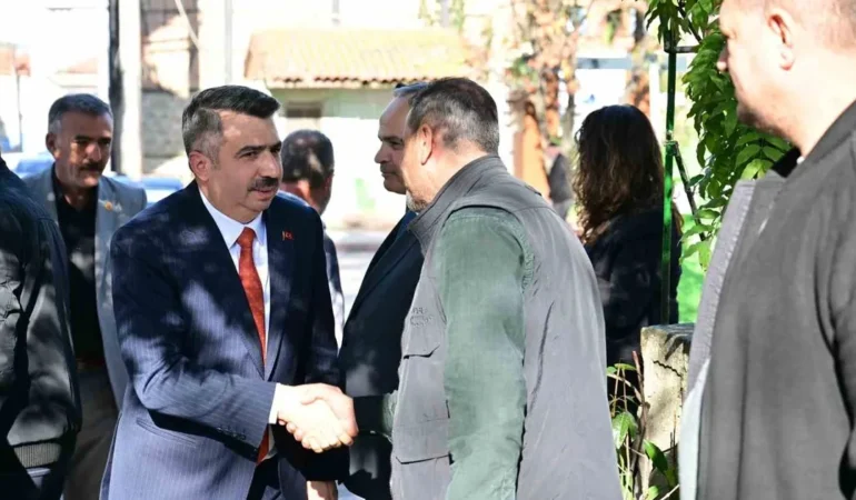 Başkan Yılmaz, Yıldırım’ı Mahalle Mahalle Geziyor!
