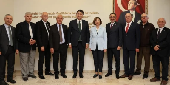 dp-genel-baskani-uysal-dan-baskan-unluce-ye-ziyaret-1764396899-663_large.webp.webp