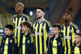 fenerbahceli-futbolcular-koseyi-donecek-1764402199-213_large.webp.webp