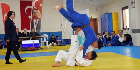 judo-5-1762430980-310-x750.jpeg