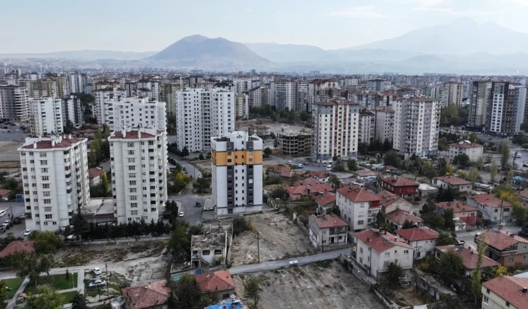 Kocasinan’da Kentsel Dönüşüm Hız Kesmeden Devam Ediyor