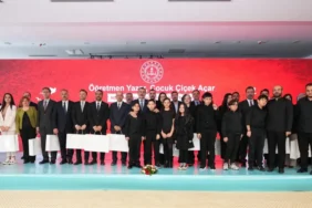 ogretmen-yazar-cocuk-cicer-acar-hikayeleri-odullendirildi-1762279026-934_large.webp.webp