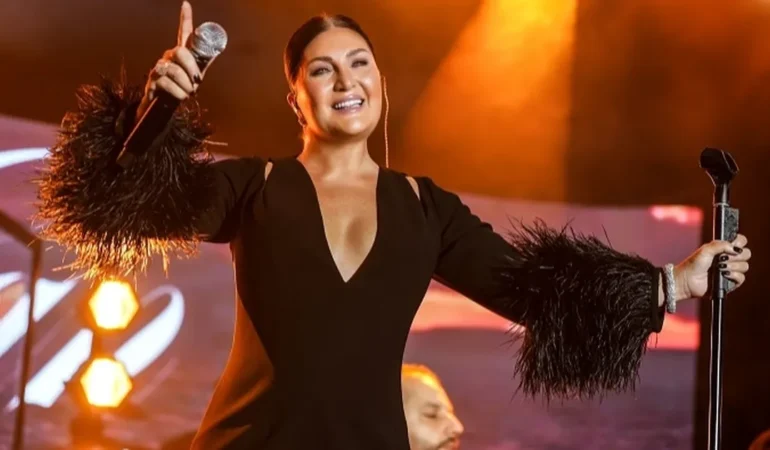 Sibel Can, Cahide Palazzo’da Unutulmaz Bir Gece Yaşattı!